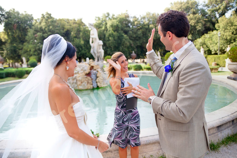 wedding-rome-3911-033 A symbolic celebrated in Villa Borghese. Rome Italy wedding photographers.