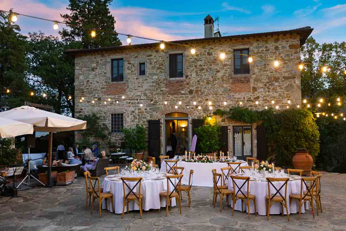 Countryside venue photography at sundown during the blue hour. Tuscany wedding photography