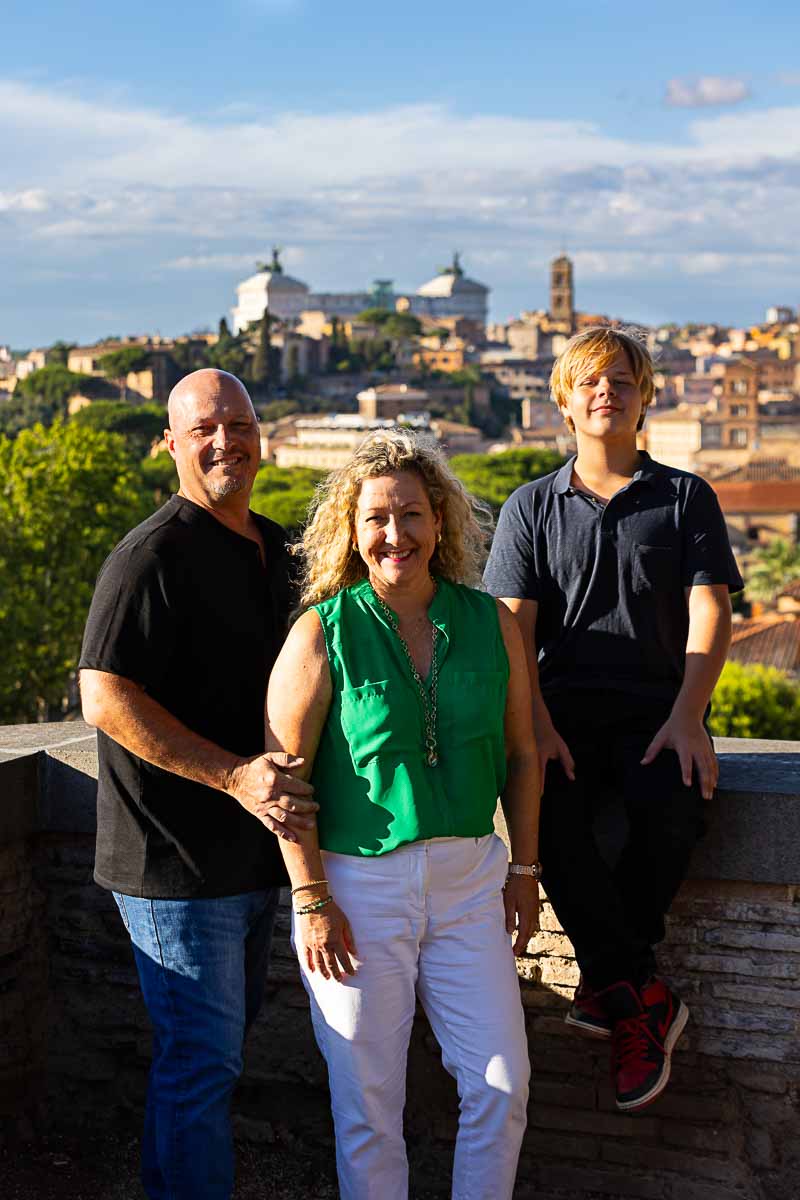 Taking pictures at the Orange garden in Italy with a phenomenal view over the roman cityscape 